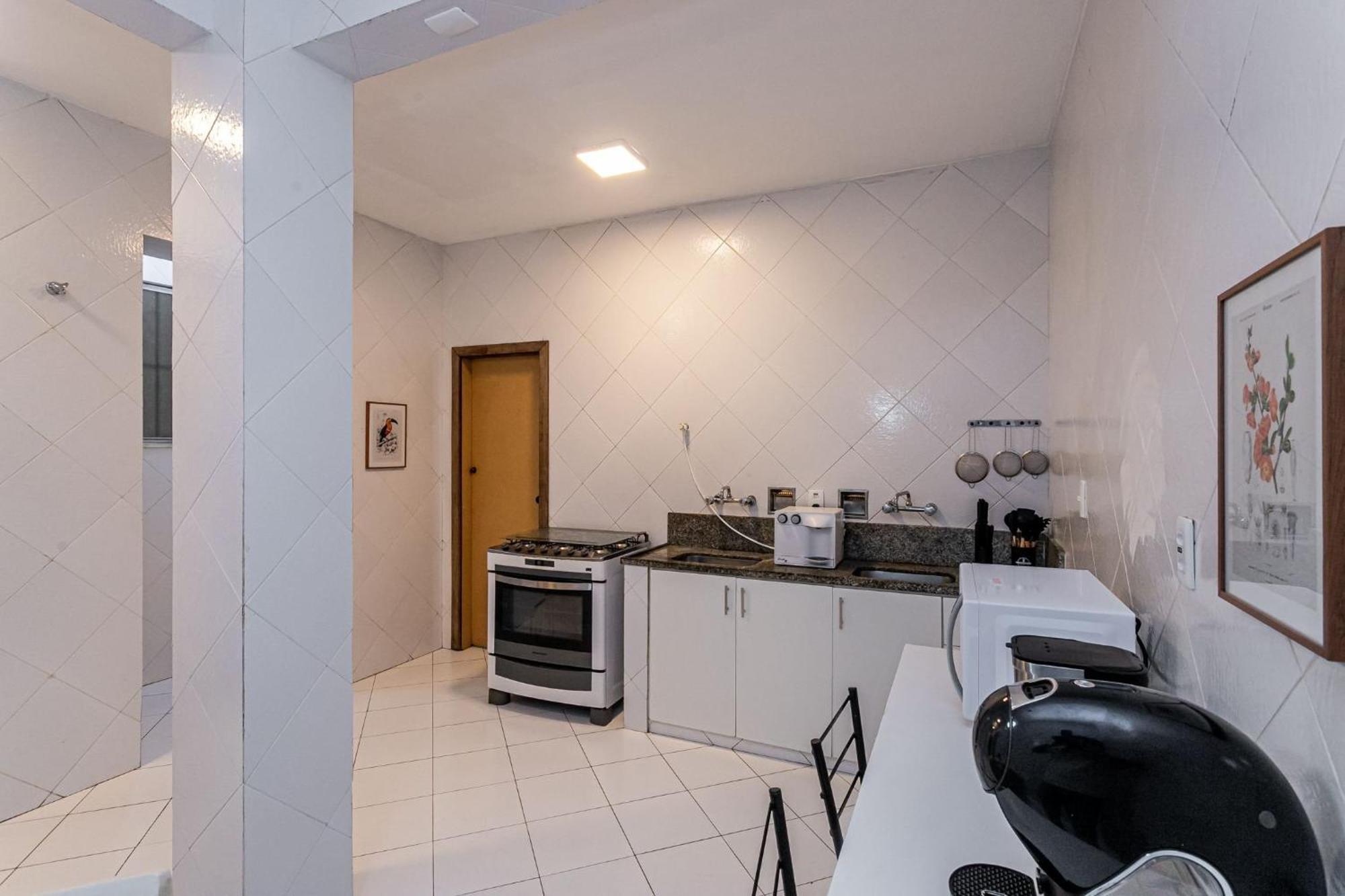 4 Suites, Varanda Vista-mar E Garagem | A 3730/201 *